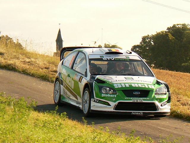 duval adac avec sa ford en rallye