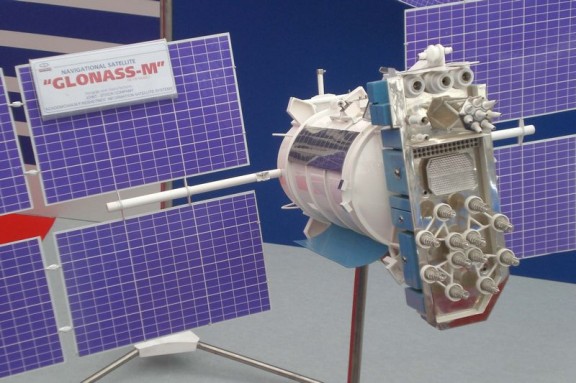maquette du satellite russe glonass
