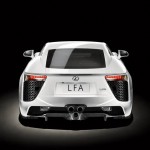la lexus lfa vue de l'arrière