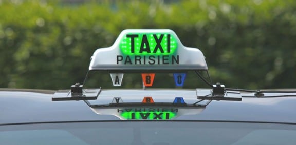 une nouvelle borne lumineuse de taxi