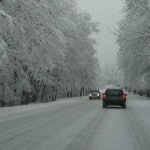 photo d'une route enneigée