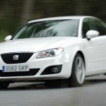 la set exeo berline de couleur blanche en photo