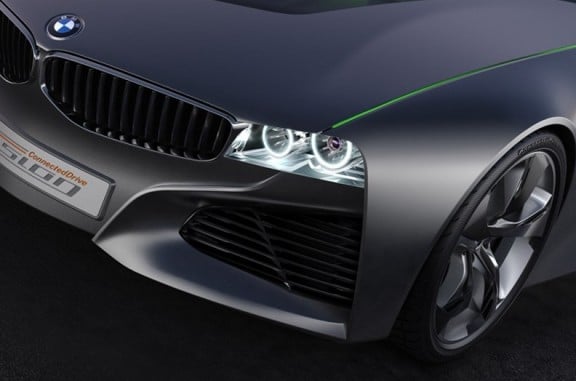 le phare avant droit de la BMW Vision Connected Drive Concept 2011 qui a servi de base à la future Série 3