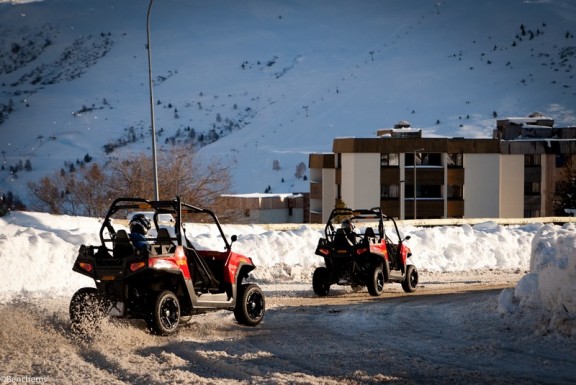 course en buggy rzr sur la neige
