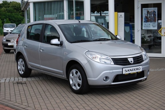 la Dacia Sendero en vue 3/4 avant