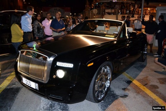 la Rolls Royce Phantom Drop Head Coupe 2008 plate good vue a monaco