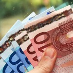 des billets de 20 et 10 euros