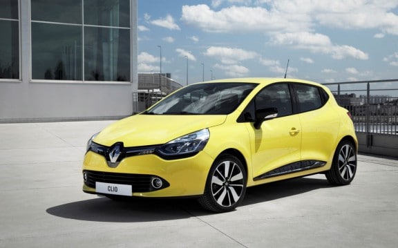 la clio 4 dans son coloris jaune