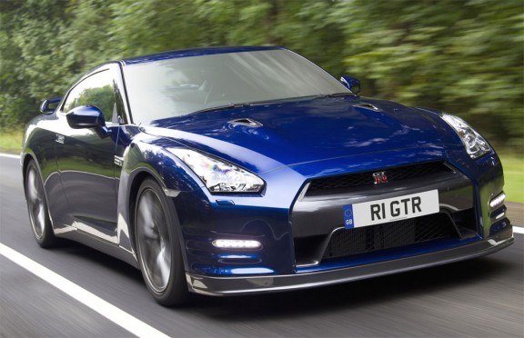 la Nissan GT-R 2011 à toute allure