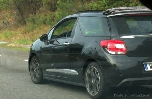 la citroen ds3 decouvrable en vue 3/4 arriere