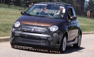 la fiat 500e vue de l'avant