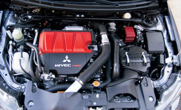 un moteur turbo d'une lancer de 2009
