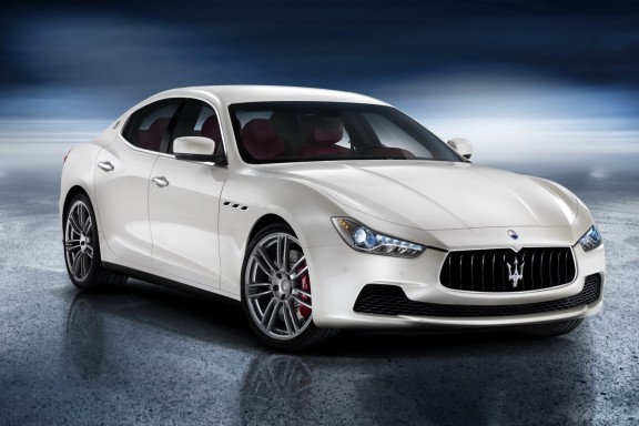 la nouvelle maserati ghibli en vue 3/4 avant