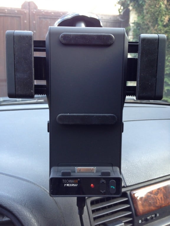 le technaxx fmt-x4000bt vu de face
