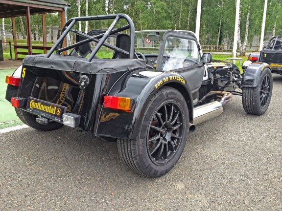 arriere caterham r300
