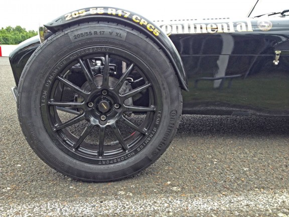 roue caterham r300