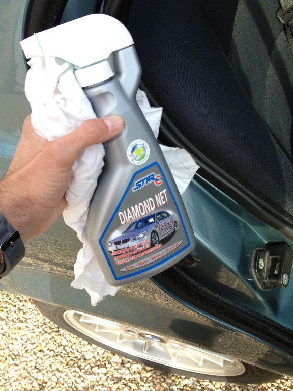 Un lavage rapide, écologique et sans eau, c'est ce que nous allons vérifier