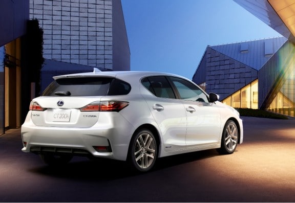 Lexus CT 200h restylée - Face arrière