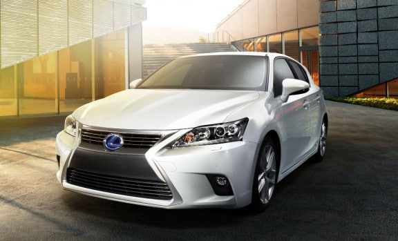 Lexus CT 200h restylée - Face avant