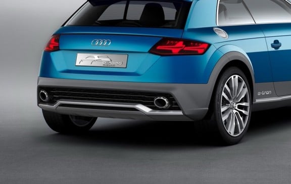 Les deux moteurs électriques de l'Allroad Shooting Brake se mettent en action simultanément lorsque la motricité est faible. C'est donc une e-tron Quattro