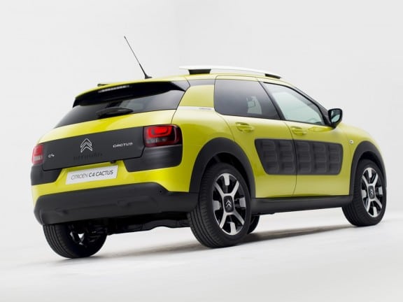 Le design n'a plus rien à voir avec le premier concept-car de 2007... mais est très proche de celui de 2013.