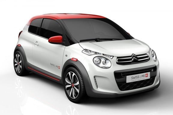 Tout comme la Peugeot 108 Tatoo, la Citroën C1 a le droit à sa version personnalisée (sous la forme d'un concept pour le moment)