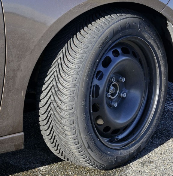 pneu hiver michelin alpin 5 205-55-16