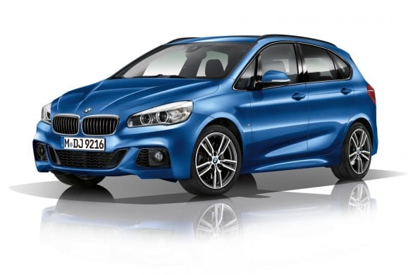 Dans cette livrée bleu Estoril, la BMW Série 2 Active Tourer M Sport ne passe pas inaperçue