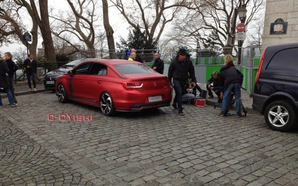 La Citroën DS 5LS R aperçue à la butte Montmartre – (crédit : C-DYishi)