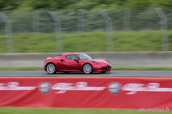 circuit Nogaro Alfa Romeo 4C-4