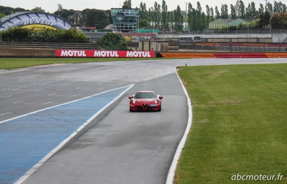 circuit Nogaro Alfa Romeo 4C-9