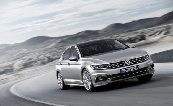 Volkswagen-Passat-8 R 2015