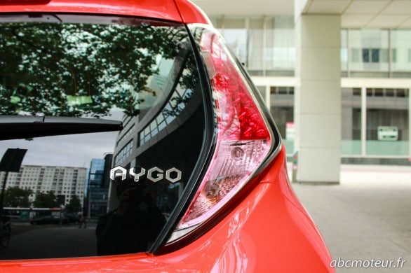 feux arriere Toyota Aygo 2014