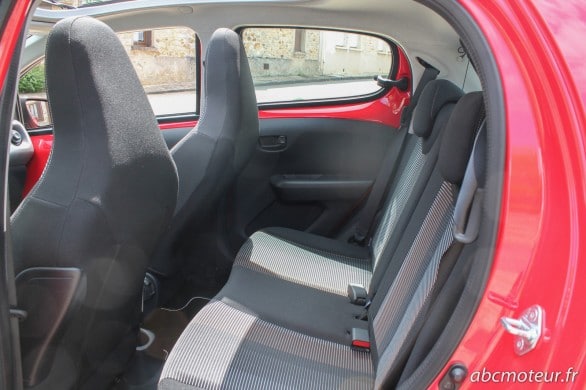 banquette arriere Peugeot 108