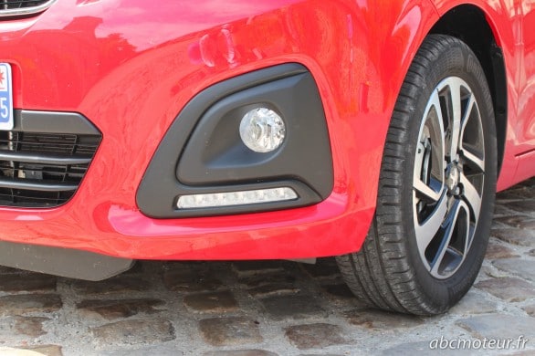feu led Peugeot 108