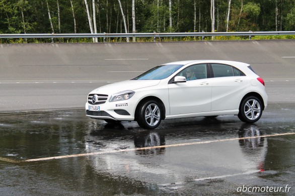 Mercedes Classe A Pirelli Cinturato P7 mouille
