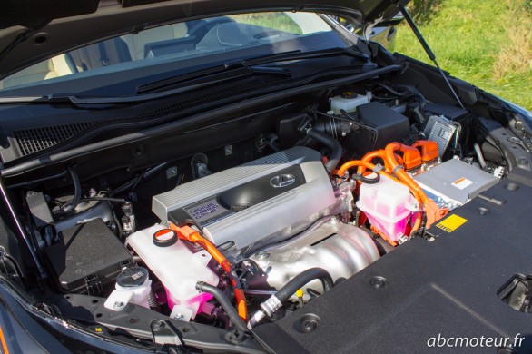 moteur hybride Lexus NX 300h