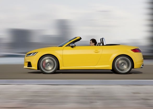 profil Audi-TTS-Roadster-2015