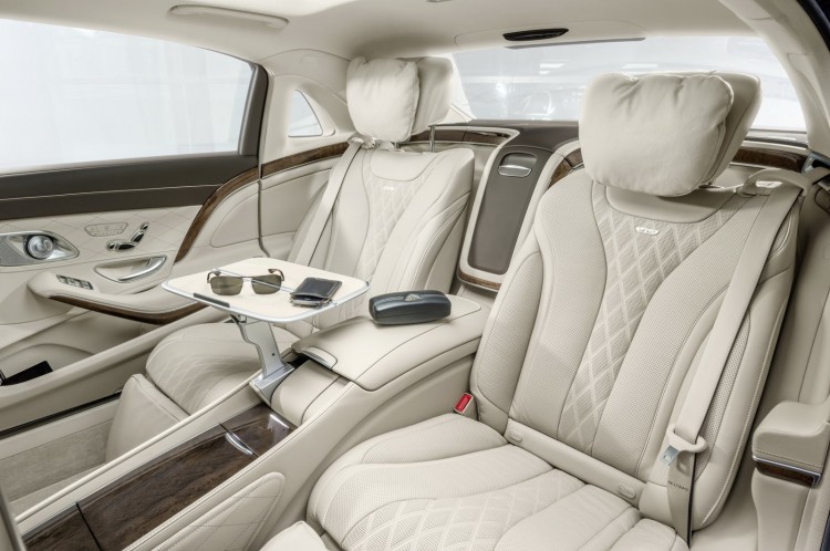 sieges arriere Maybach-Mercedes-Classe S