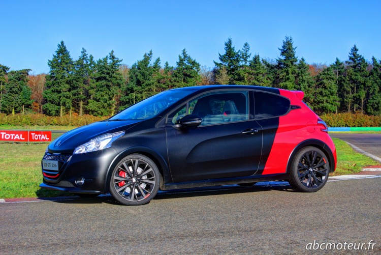 essai Peugeot 208 GTi 30th