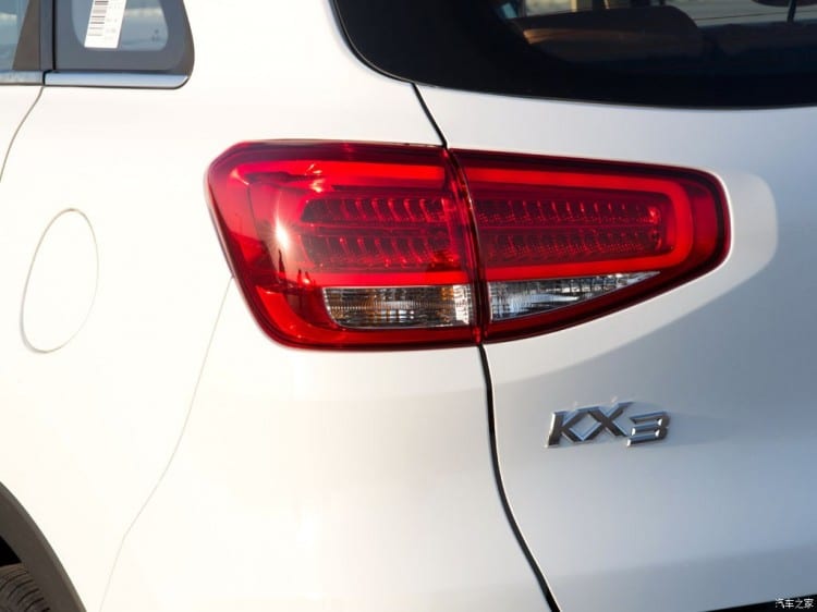 feu arriere Kia-KX3