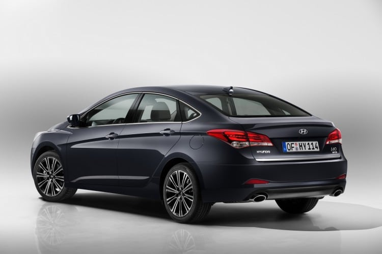 vue 3-4 arriere Hyundai-i40-berline restylee