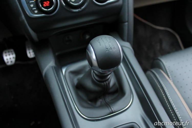 levier vitesse DS 4