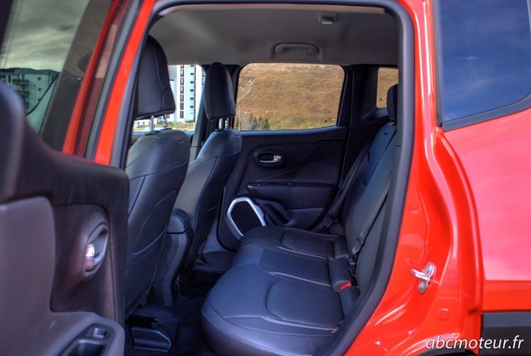 places arriere Jeep Renegade