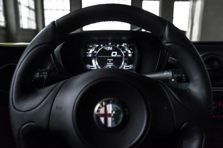 tableau de bord digital Alfa Romeo 4C Spider