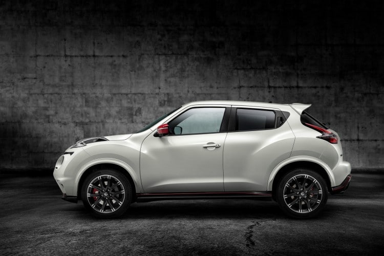vue profil Nissan Juke Nismo RS 2015