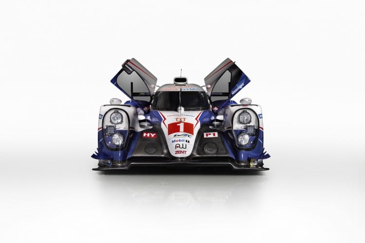 Toyota-TS040-Hybrid-2015-6