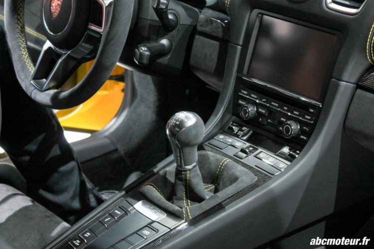 boite manuelle Porsche Cayman GT4 Geneve 2015