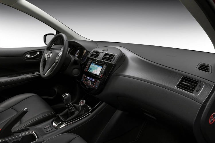 interieur Nissan Pulsar GT