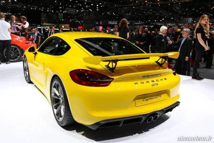 vue 3-4 arriere Porsche Cayman GT4 Geneve 2015